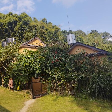 Hotel Tourist Residency Pokhara Exteriör bild