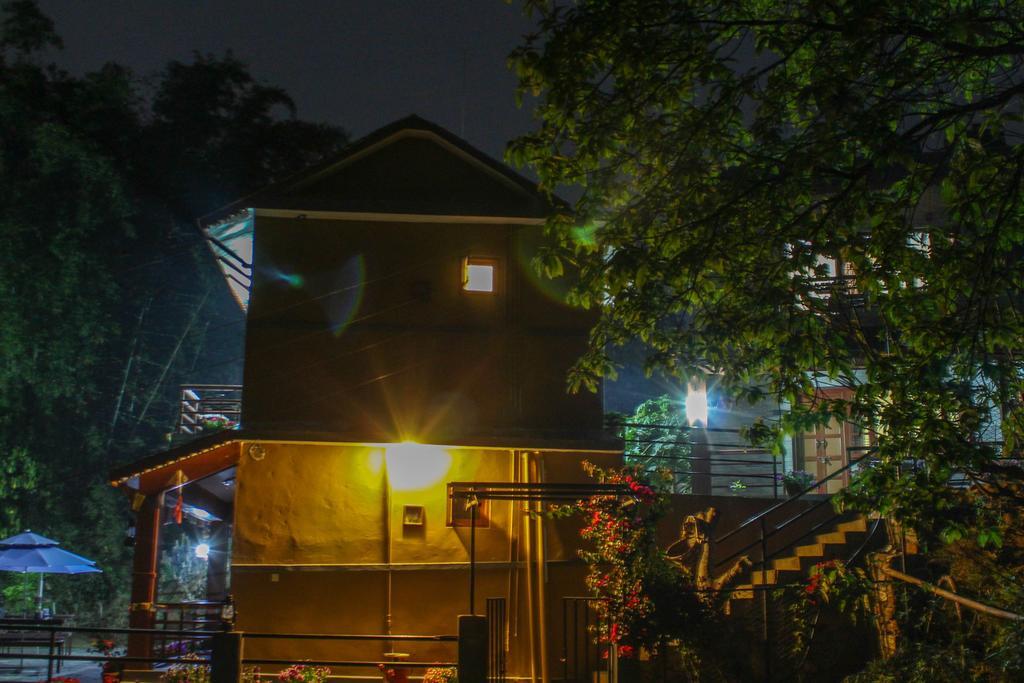 Hotel Tourist Residency Pokhara Exteriör bild