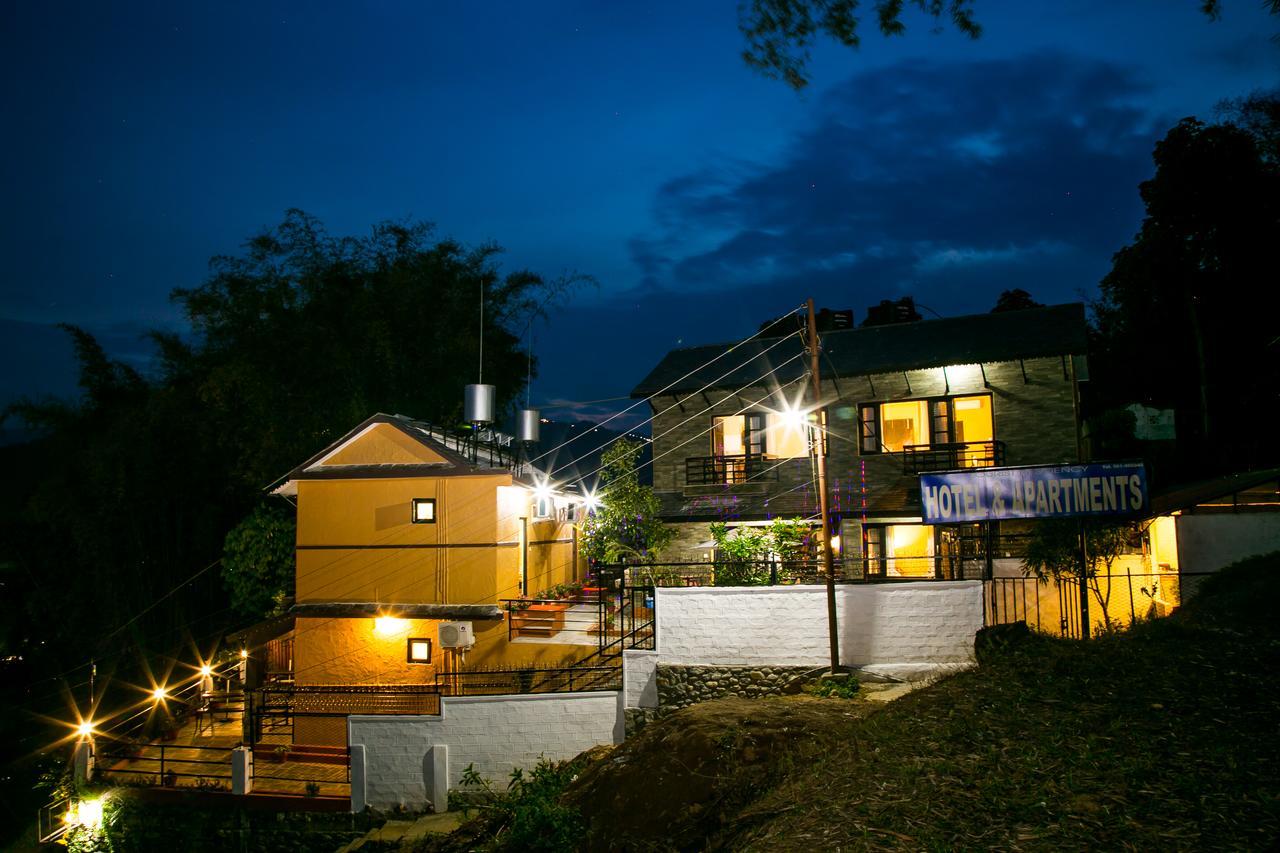 Hotel Tourist Residency Pokhara Exteriör bild