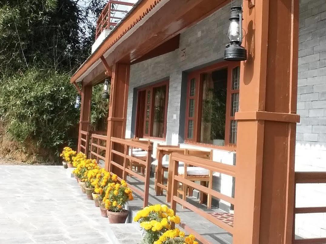 Hotel Tourist Residency Pokhara Exteriör bild