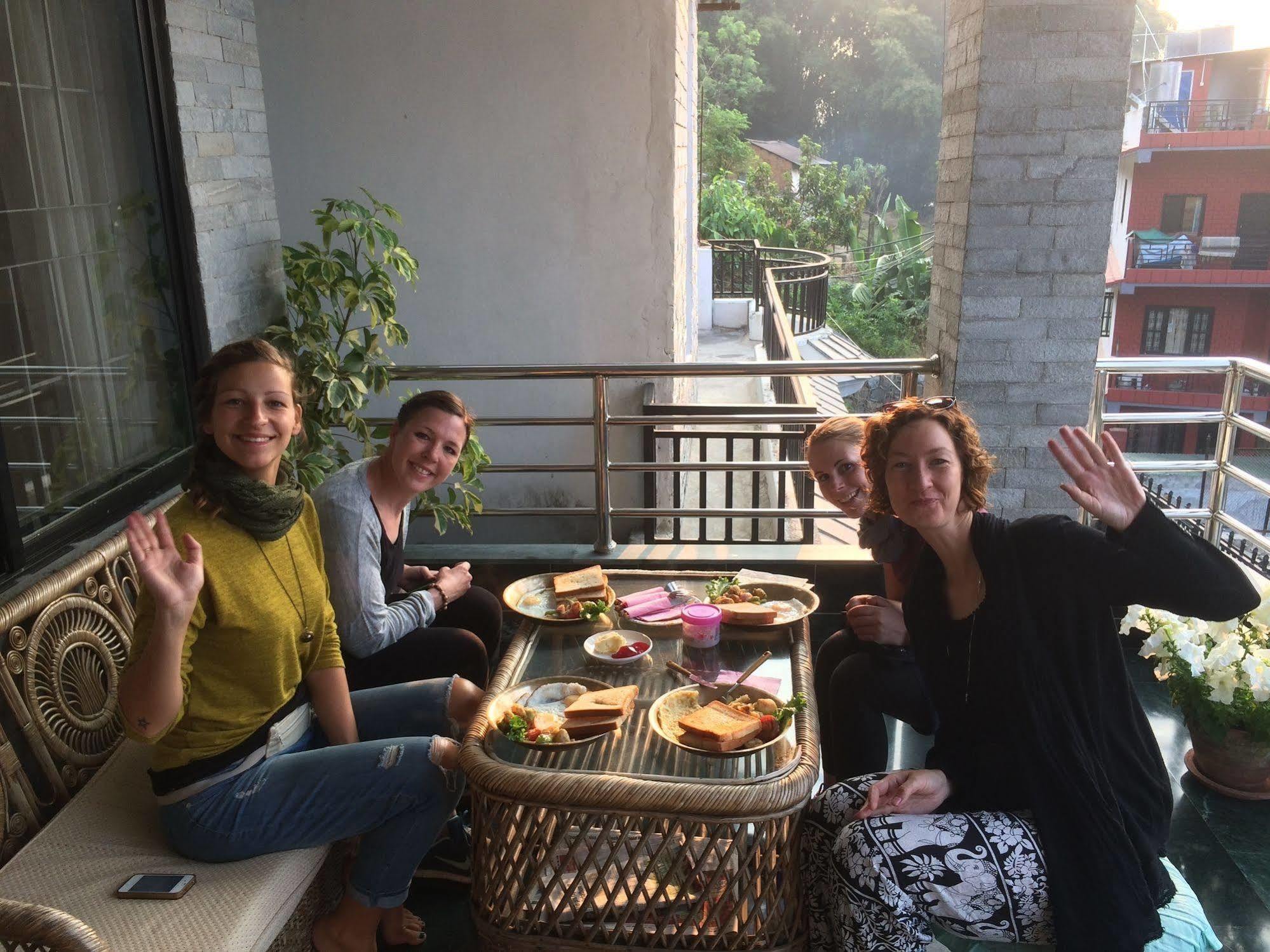 Hotel Tourist Residency Pokhara Exteriör bild
