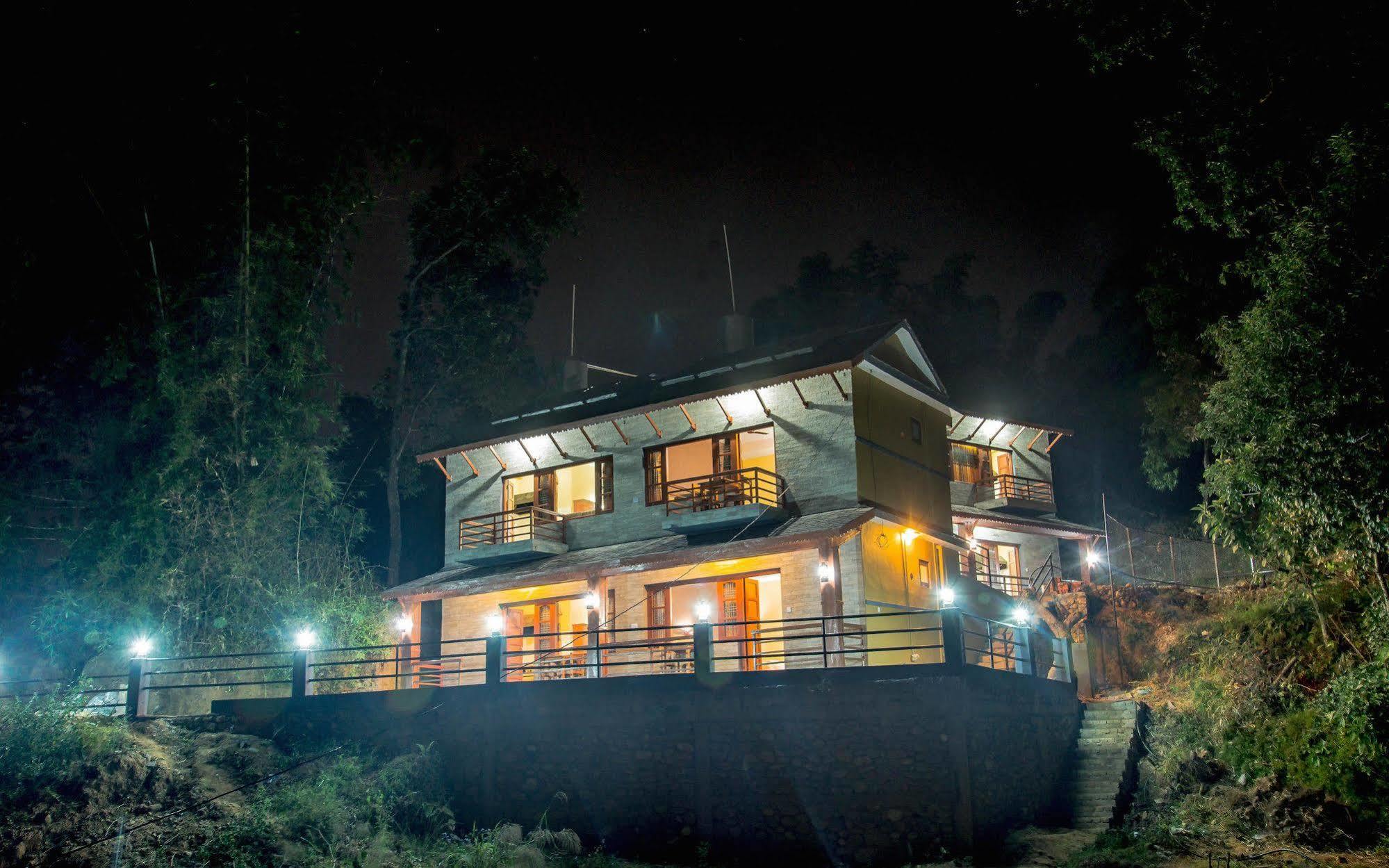 Hotel Tourist Residency Pokhara Exteriör bild